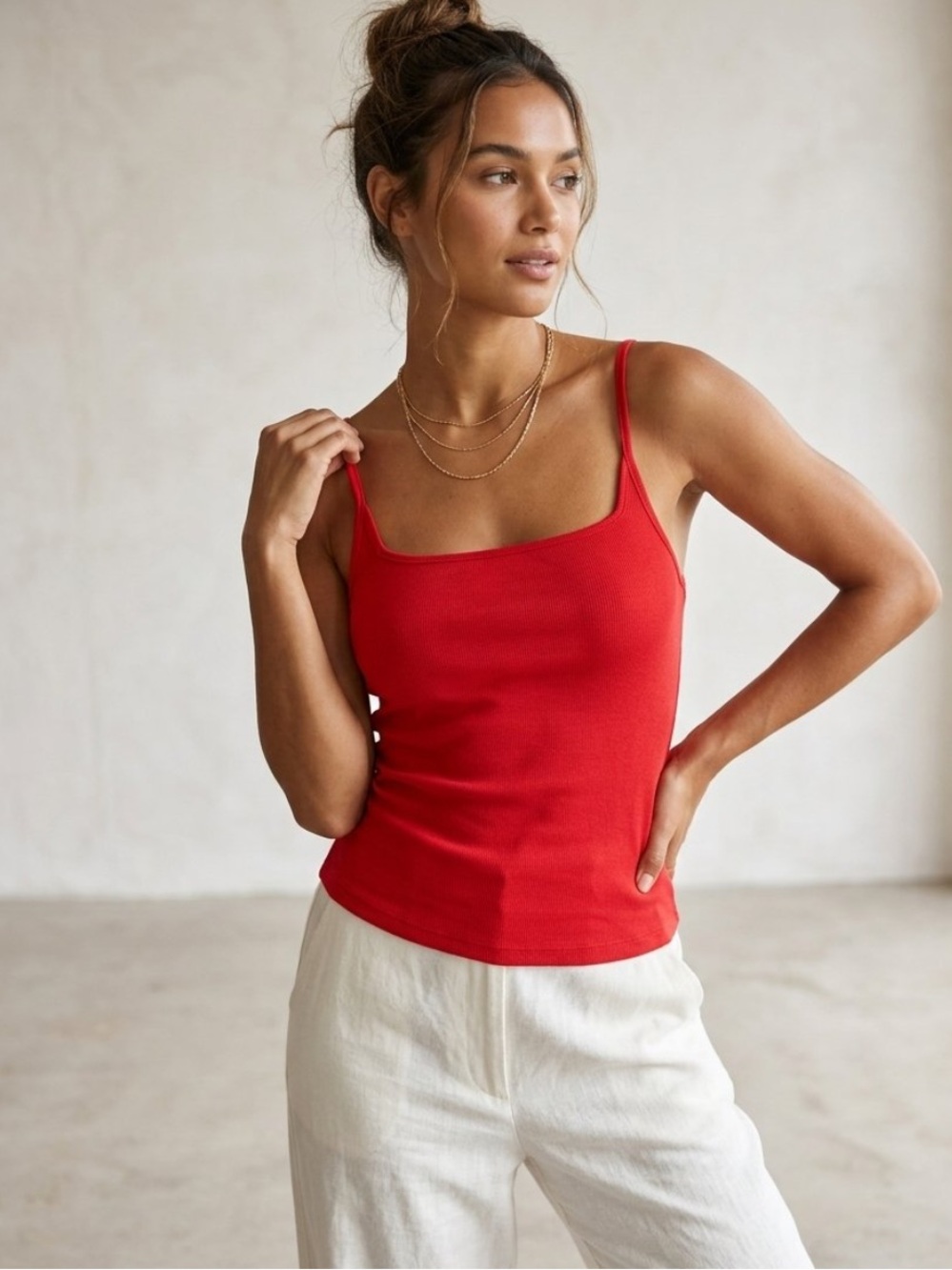 La Relaxed • Red Square-Neck Tank Top - Womens